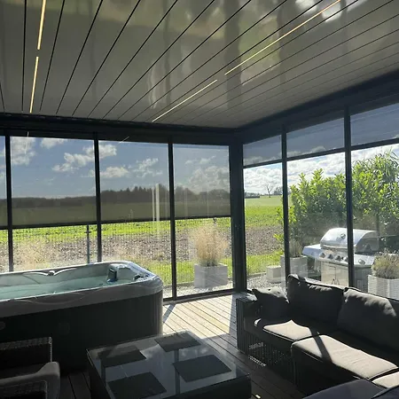 Caloroczne Stella 度假居 *